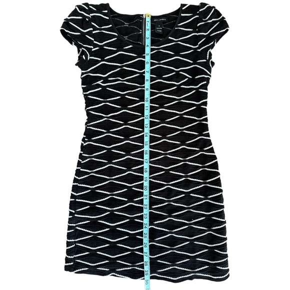 QED LONDON | Black and White Body-con mini-dress | Size Small - Picture 6 of 9